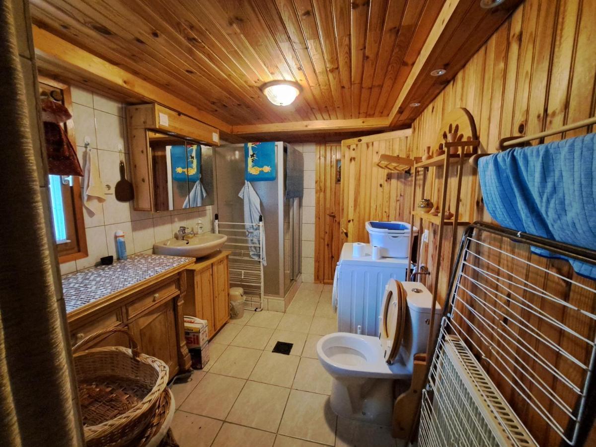 Cosy House In Picturesque Jura Villa Doucier Exterior foto